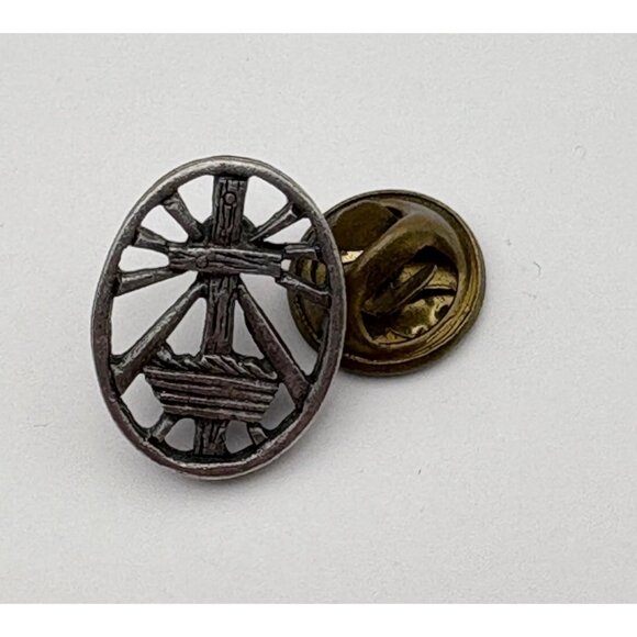 Vintage Cross and Manger Pin Silver Tone Christian Nativity CTA Religious - Picture 2 of 6